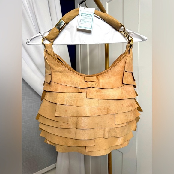 Yves Saint Laurent Handbags - Yves Saint Laurent Layered Tan Shoulder Bag
Authentic 🥰